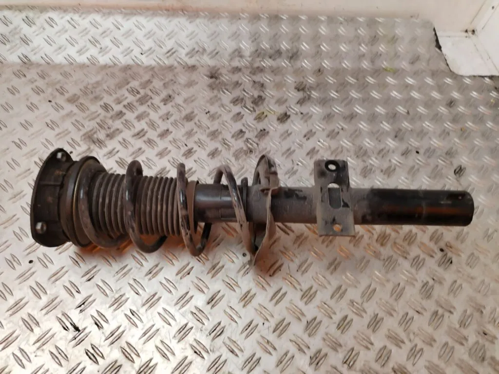 AMORTIGUADOR DELANTERO IZQUIERDO 127110