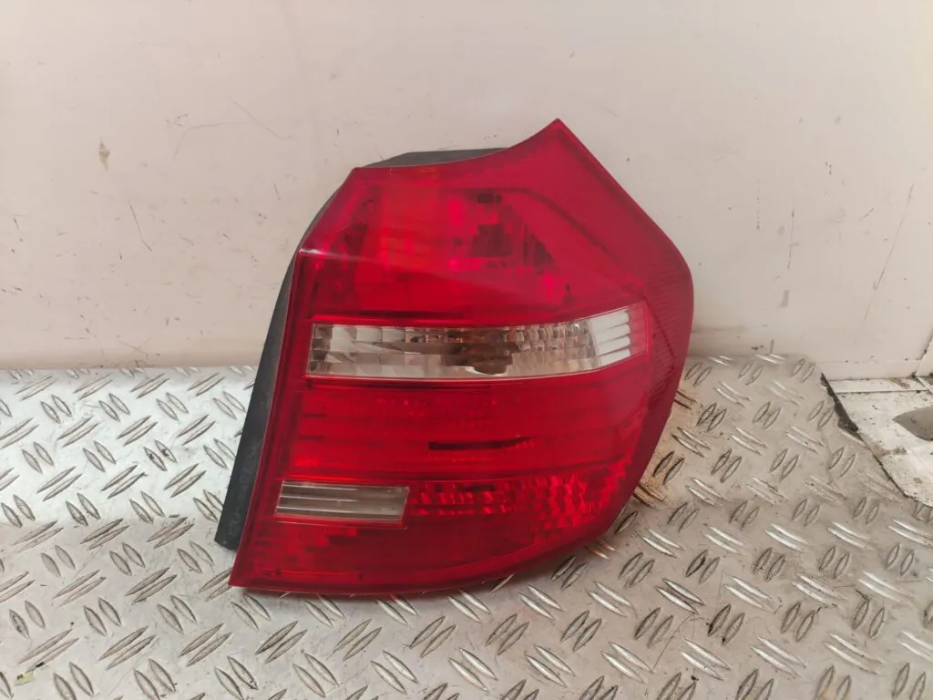PILOTO TRASERO DERECHO 128244