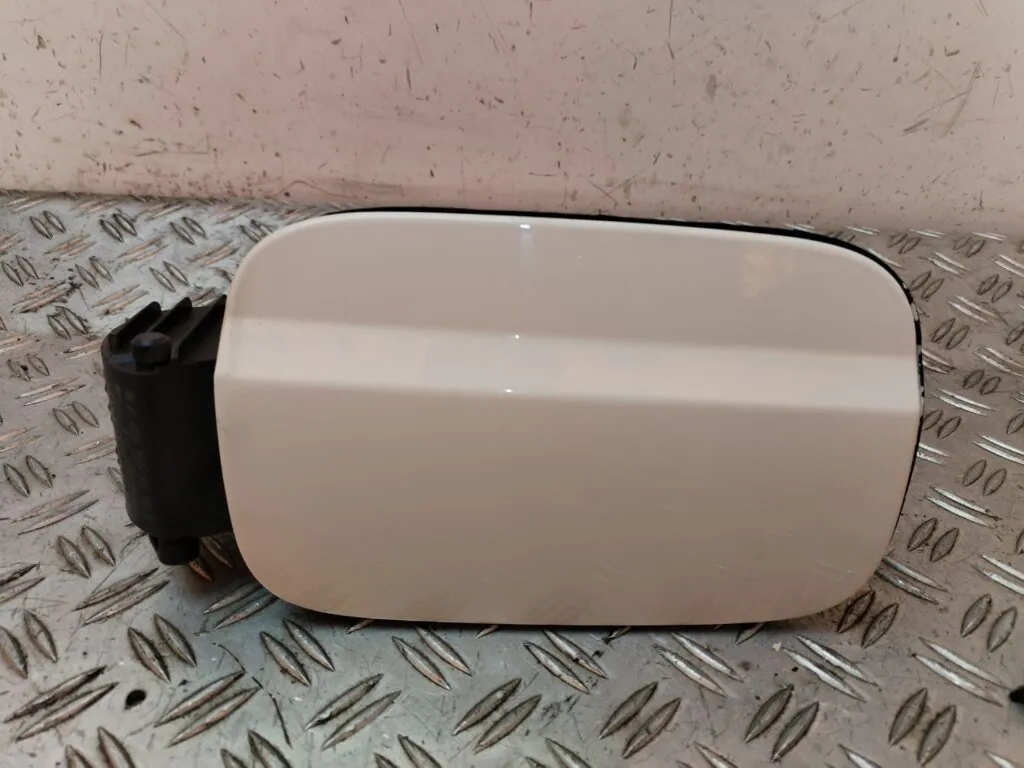 TAPA EXTERIOR COMBUSTIBLE 128473
