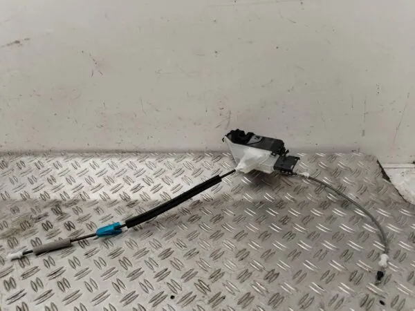 CERRADURA PUERTA DELANTERA DERECHA 127458