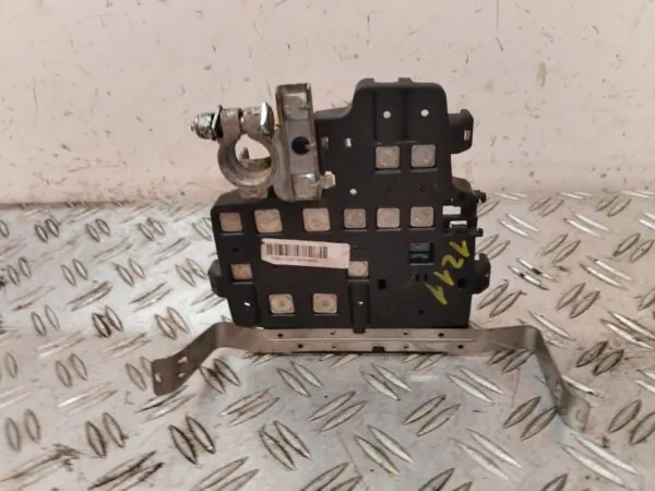 CAJA RELES / FUSIBLES 128690