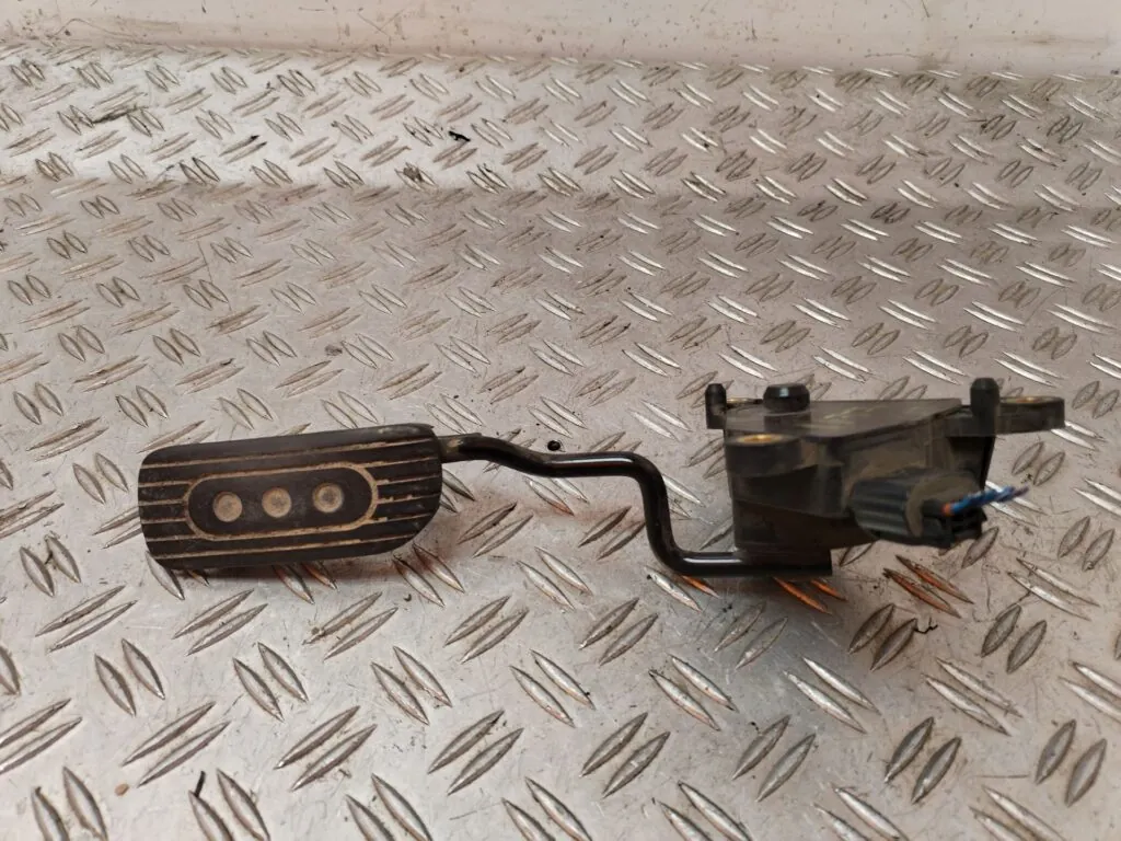 PEDAL ACELERADOR 129062