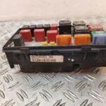 CAJA RELES / FUSIBLES 128480