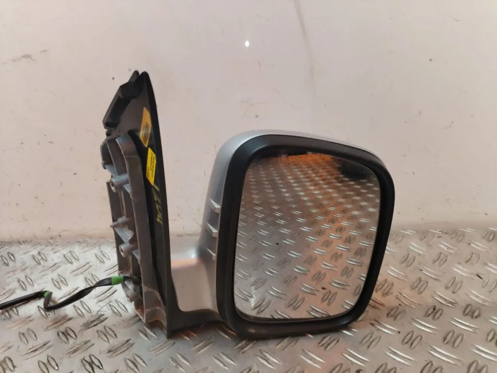 RETROVISOR DERECHO 127840