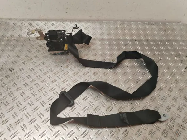 CINTURON SEGURIDAD TRASERO DERECHO 126531