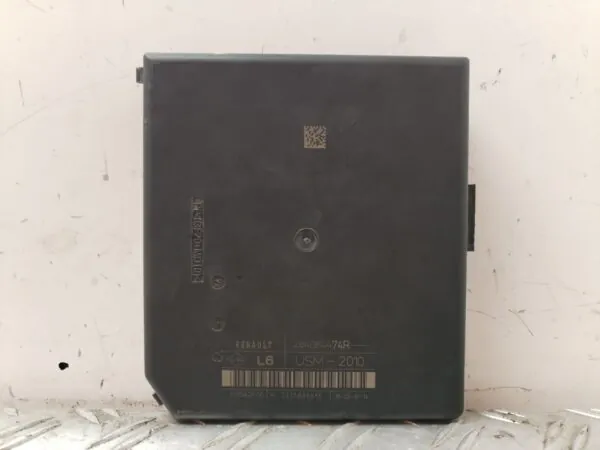 CAJA RELES / FUSIBLES 127484