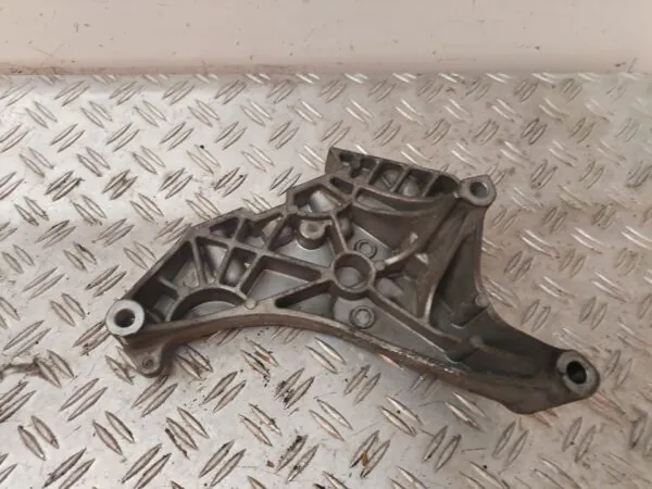 SOPORTE MOTOR DERECHO 127190
