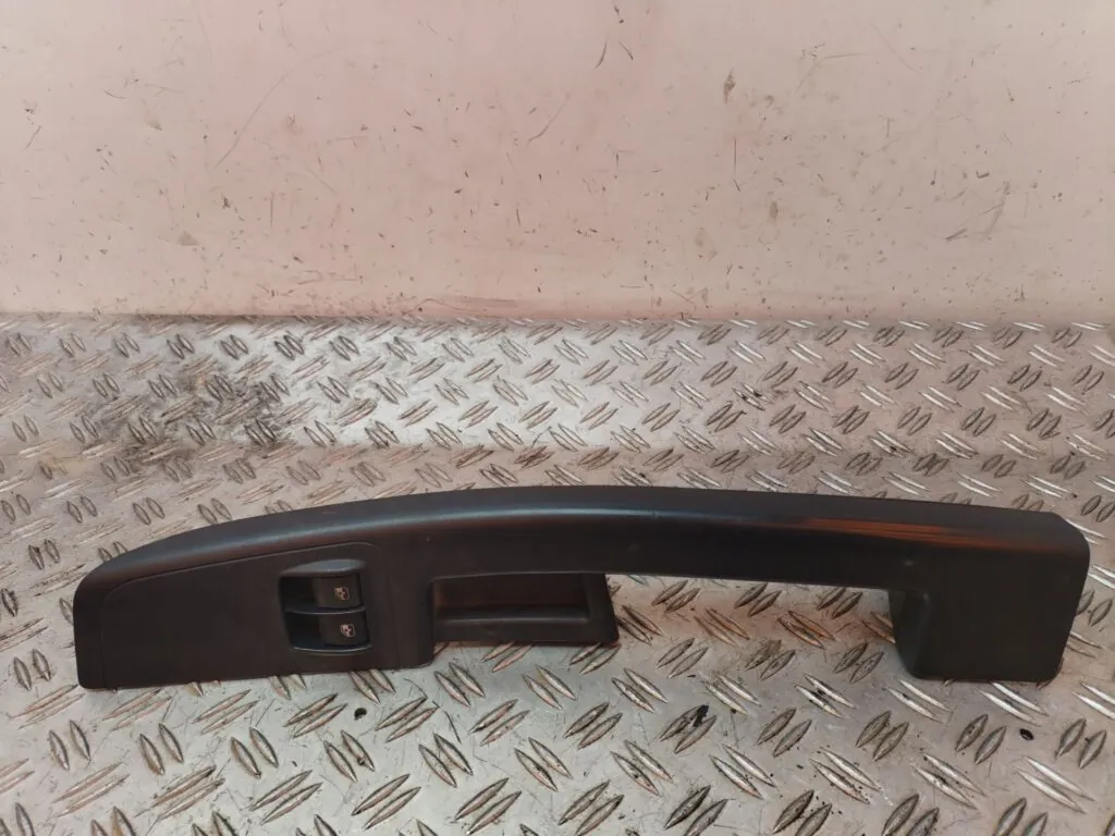 MANDO ELEVALUNAS DELANTERO IZQUIERDO 128405