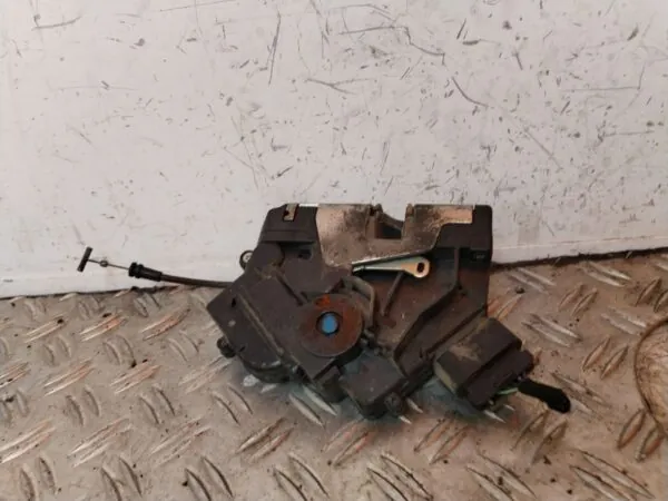 CERRADURA PUERTA DELANTERA DERECHA 127652