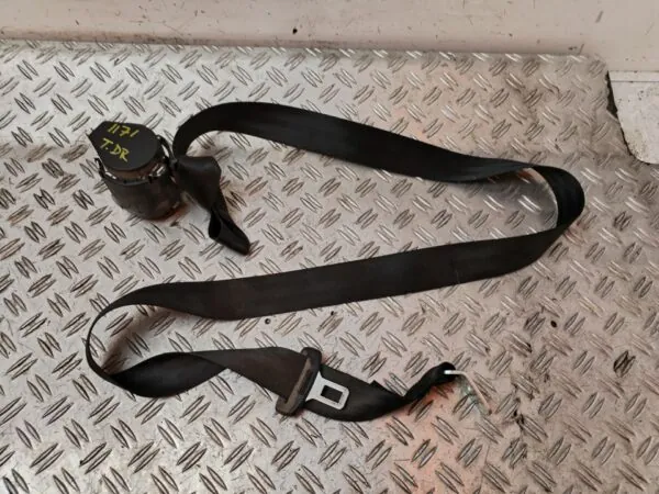 CINTURON SEGURIDAD TRASERO DERECHO 127596