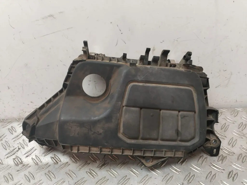 TAPA MOTOR 128890