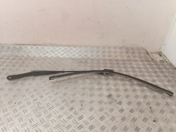 BRAZO LIMPIA DELANTERO IZQUIERDO 129433