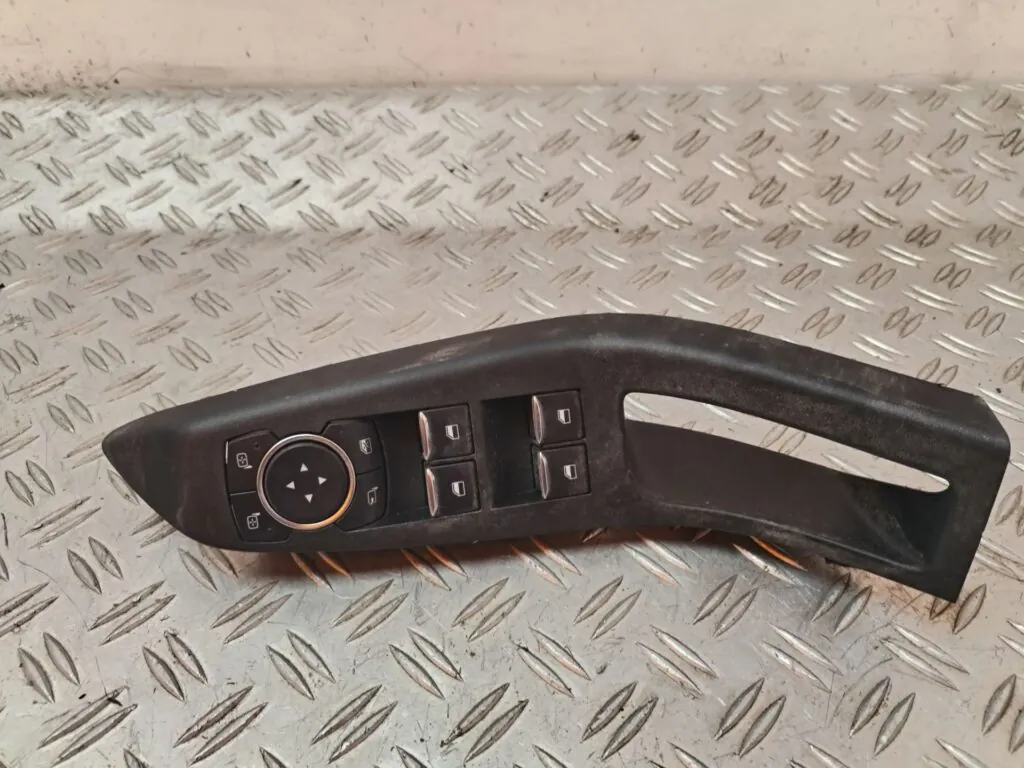 MANDO ELEVALUNAS DELANTERO IZQUIERDO 129314