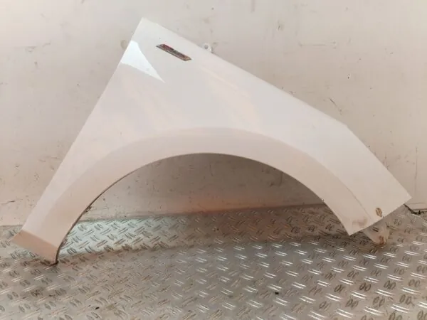 ALETA DELANTERA DERECHA 129877