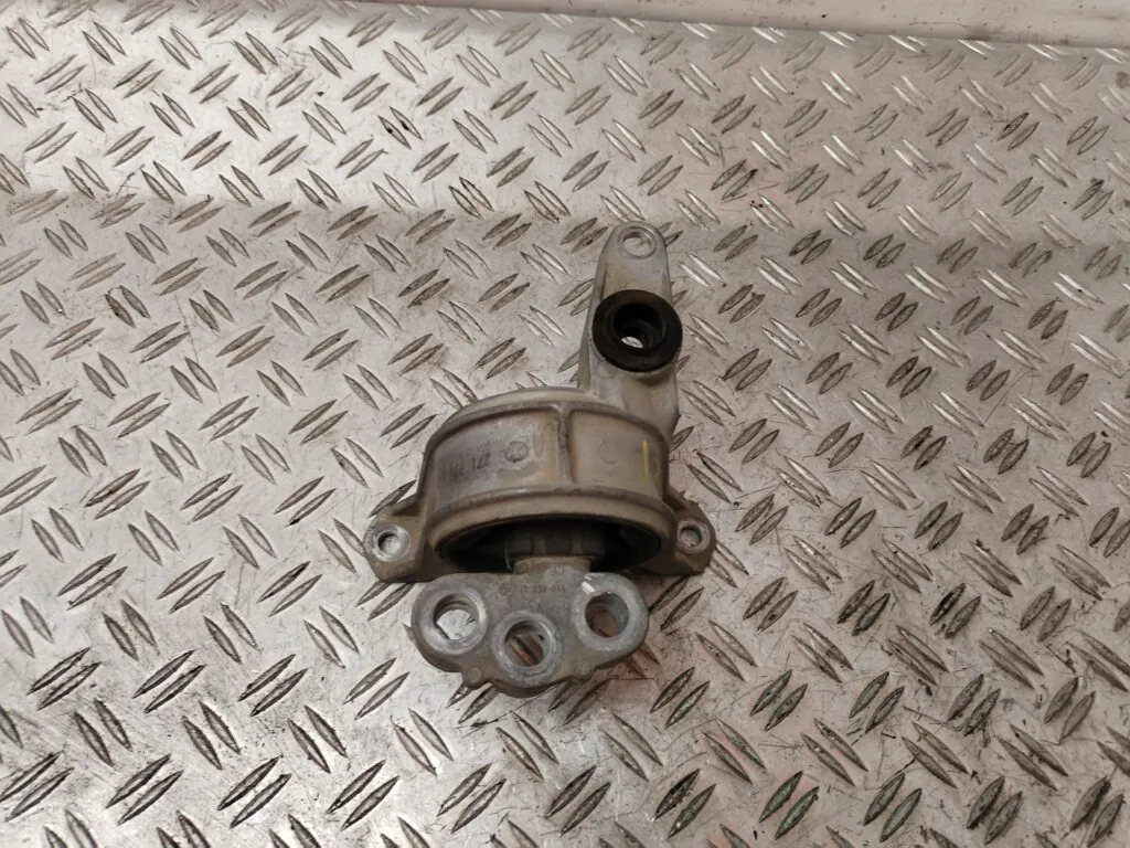 SOPORTE MOTOR 130240