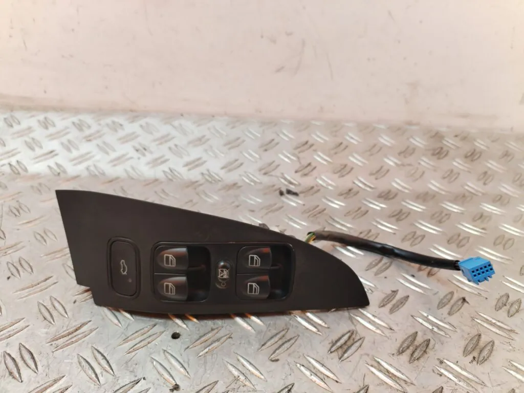 MANDO ELEVALUNAS DELANTERO IZQUIERDO 129594