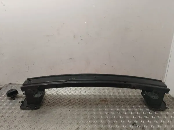 REFUERZO PARAGOLPES DELANTERO 129400
