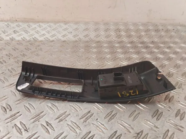 MANDO ELEVALUNAS DELANTERO IZQUIERDO 129793