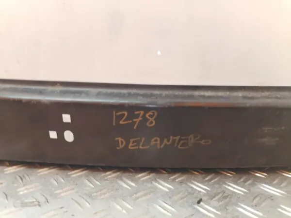 REFUERZO PARAGOLPES DELANTERO 130302