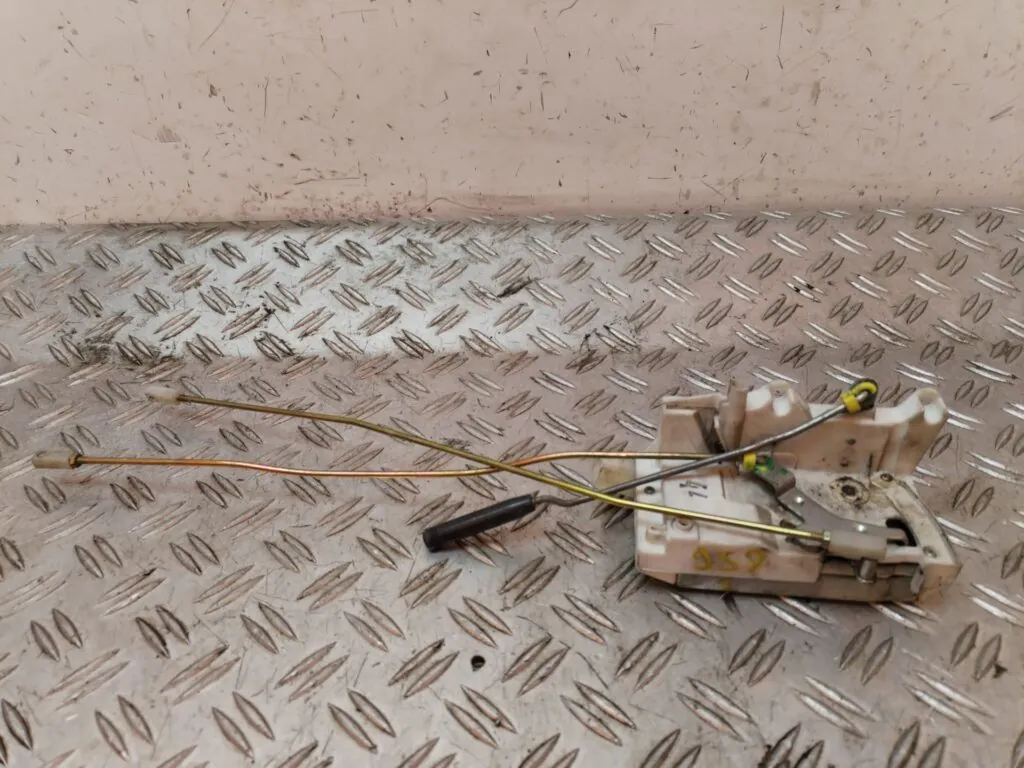 CERRADURA PUERTA DELANTERA IZQUIERDA 128938