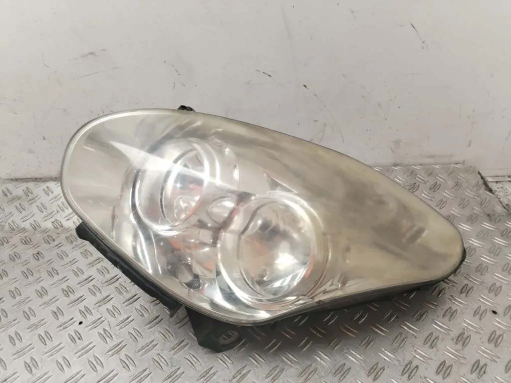 FARO IZQUIERDO 129440