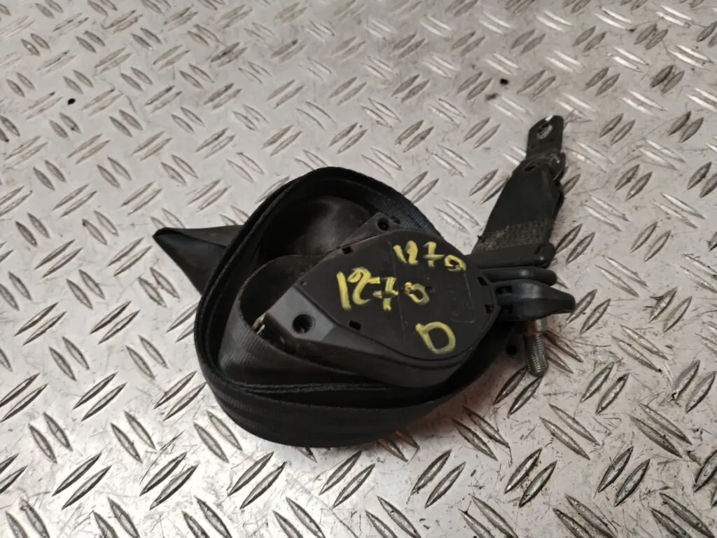 CINTURON SEGURIDAD DELANTERO DERECHO 129765