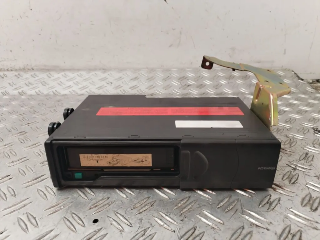 SISTEMA AUDIO / RADIO CD 130044