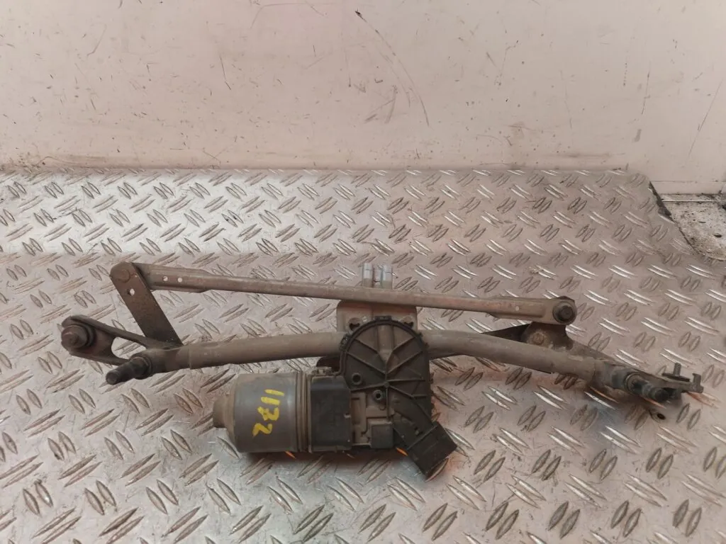 MOTOR LIMPIA DELANTERO 129555