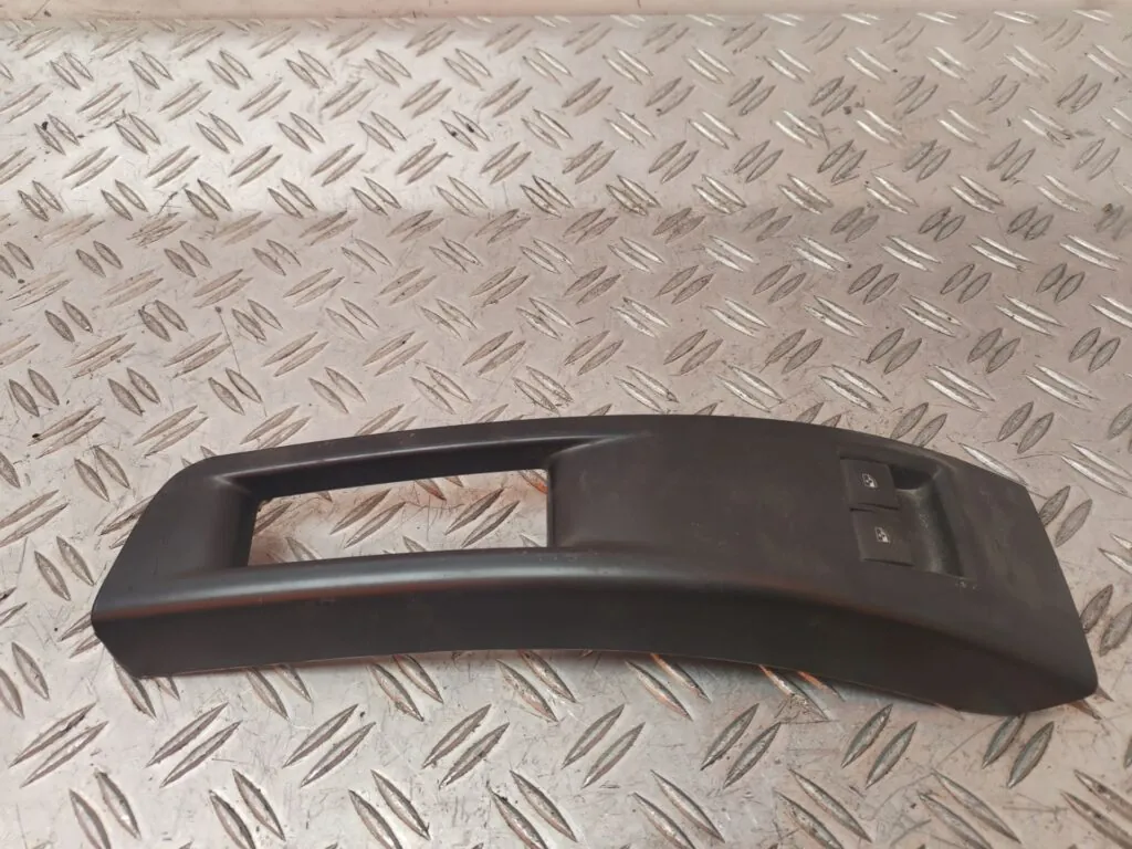MANDO ELEVALUNAS DELANTERO IZQUIERDO 129793