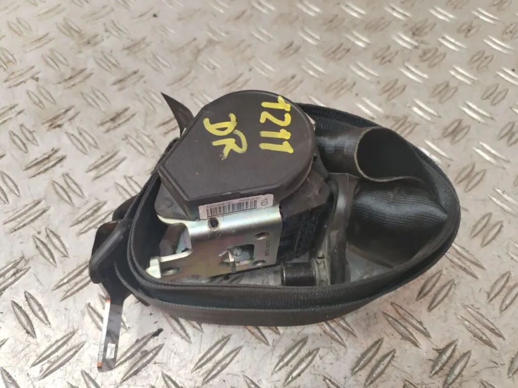 CINTURON SEGURIDAD DELANTERO DERECHO 129213