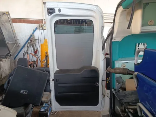 PORTON TRASERO IZQUIERDO 129284