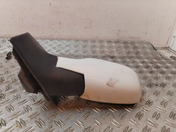 RETROVISOR IZQUIERDO 128959