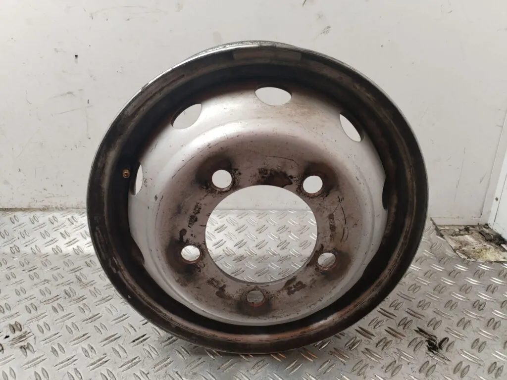 LLANTA 129905