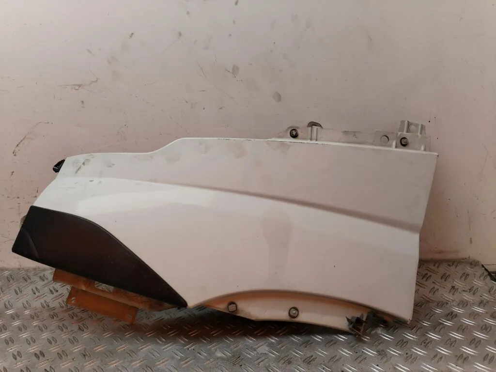 ALETA DELANTERA IZQUIERDA 130385
