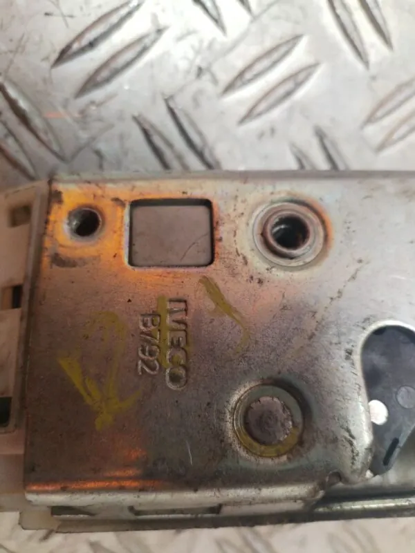 CERRADURA PUERTA DELANTERA IZQUIERDA 129664