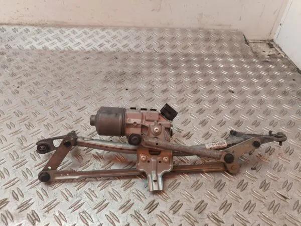 MOTOR LIMPIA DELANTERO 129555