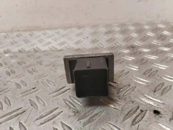 CAJA PRECALENTAMIENTO 129868
