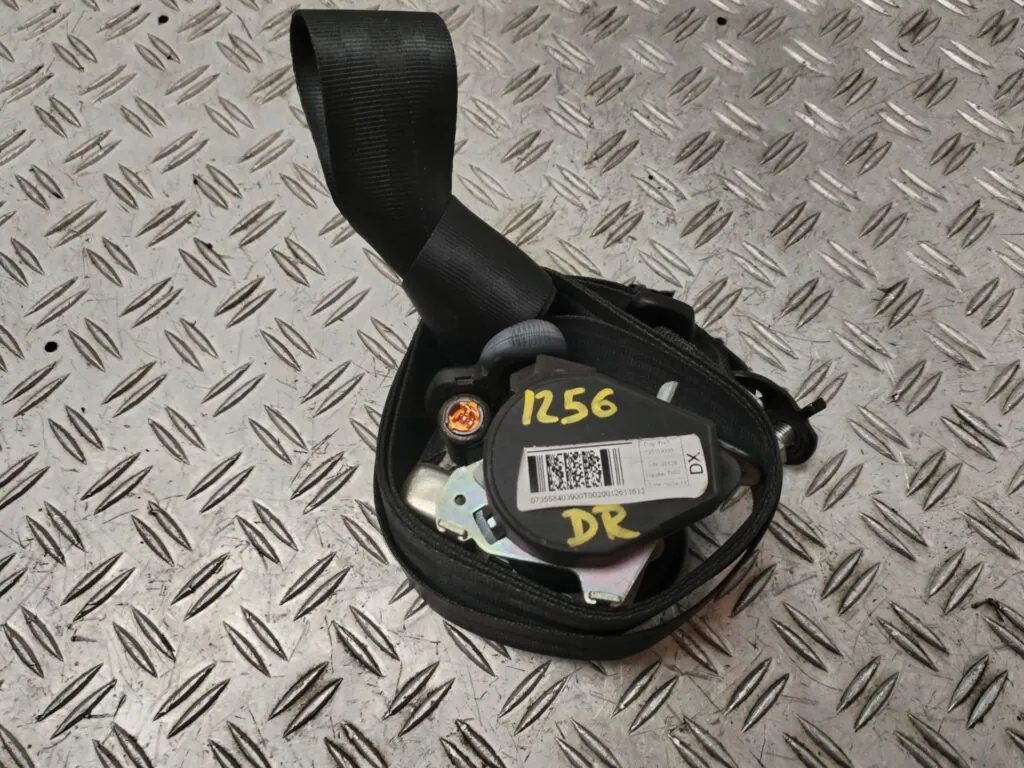 CINTURON SEGURIDAD DELANTERO DERECHO 129354
