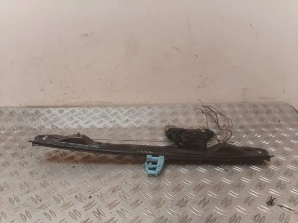 ELEVALUNAS DELANTERO IZQUIERDO 129371