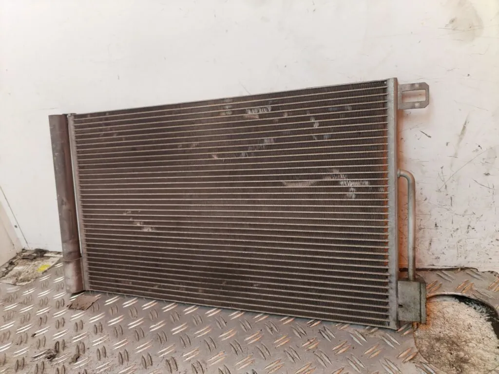 CONDENSADOR / RADIADOR AIRE ACONDICIONADO 129889