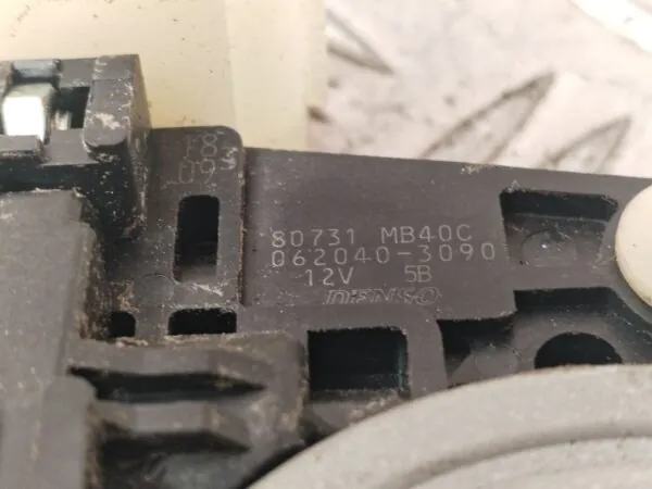 MOTOR ELEVALUNAS DELANTERO IZQUIERDO 129699