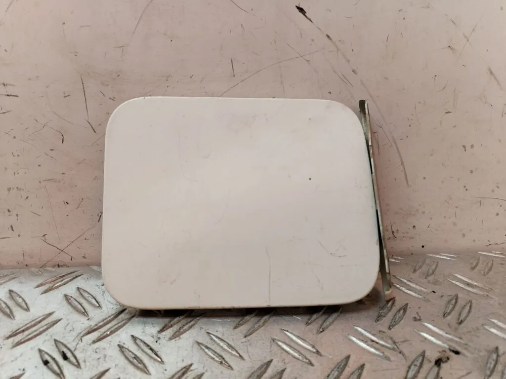 TAPA EXTERIOR COMBUSTIBLE 129981