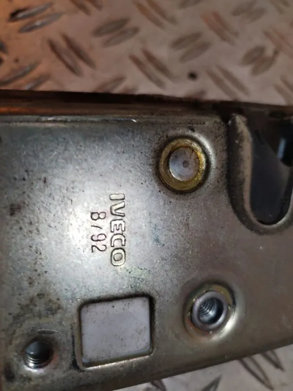 CERRADURA PUERTA DELANTERA DERECHA 128939