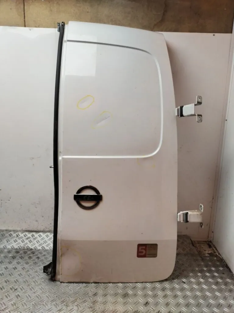 PUERTA TRASERA DERECHA 129544
