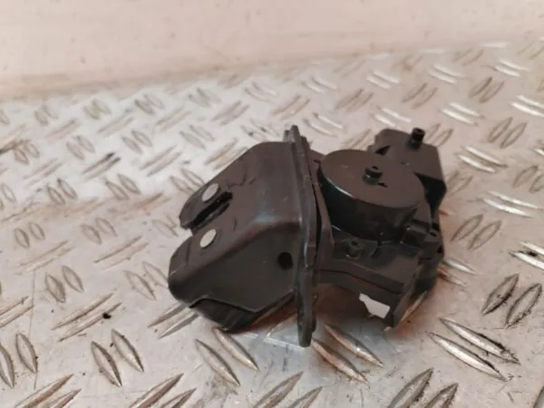 CERRADURA MALETERO / PORTON 129236