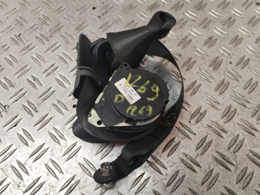 CINTURON SEGURIDAD DELANTERO DERECHO 129661