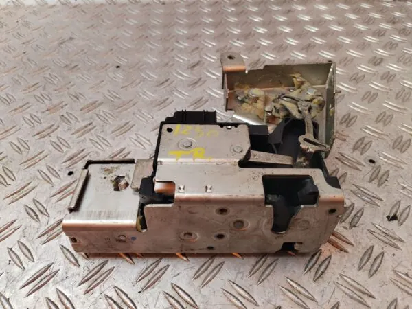 CERRADURA PUERTA TRASERA DERECHA 129358