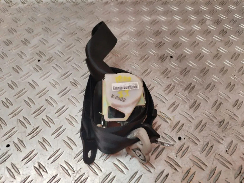 CINTURON SEGURIDAD TRASERO IZQUIERDO 130353