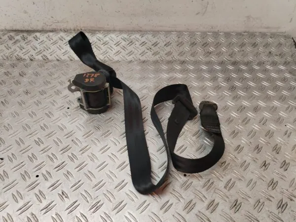 CINTURON SEGURIDAD DELANTERO DERECHO 130273