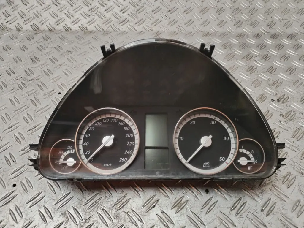 CUADRO INSTRUMENTOS 130981
